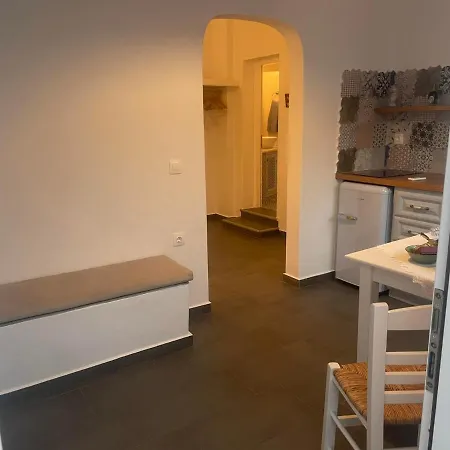 Apartman ονειρόπετρα λέρος~oneiropetra Leros Pandéli